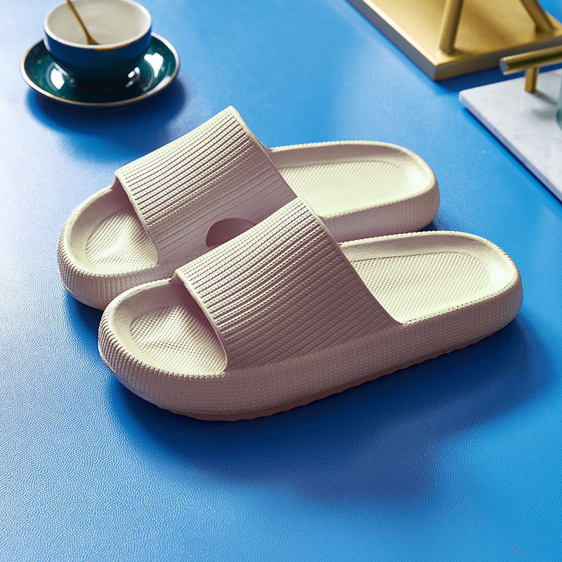 Outdoorly - Fluffy Slipper - Laufen auf Wolken