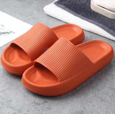 Outdoorly - Fluffy Slipper - Laufen auf Wolken
