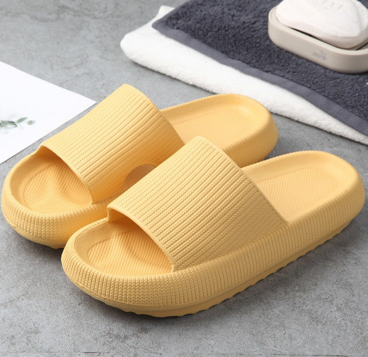 Outdoorly - Fluffy Slipper - Laufen auf Wolken